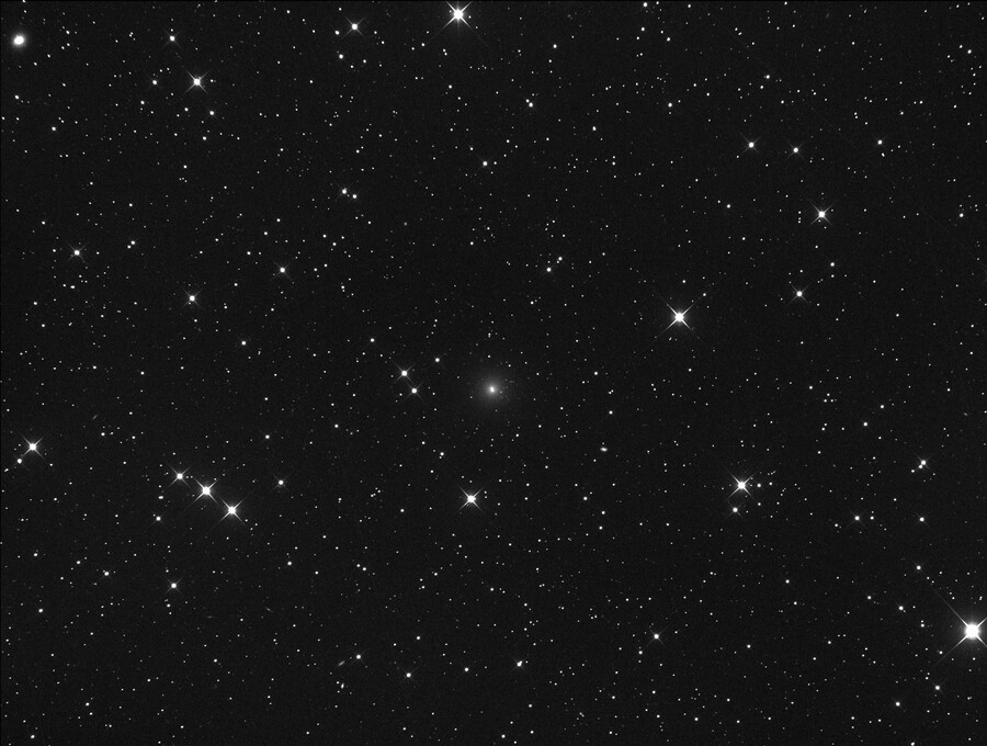 Comet C/2013 E1 ATLAS